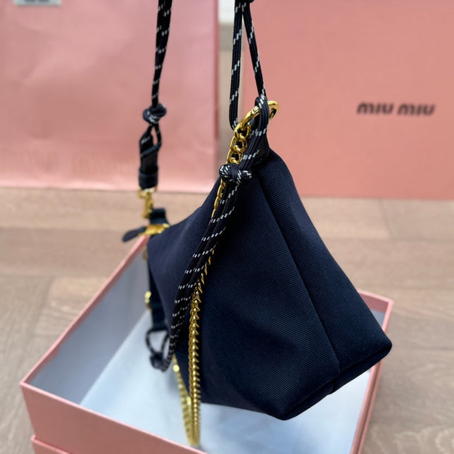 CHAIN SHOULDER BAG 18 IN BLACK FABRIC GOLD HARDWARE