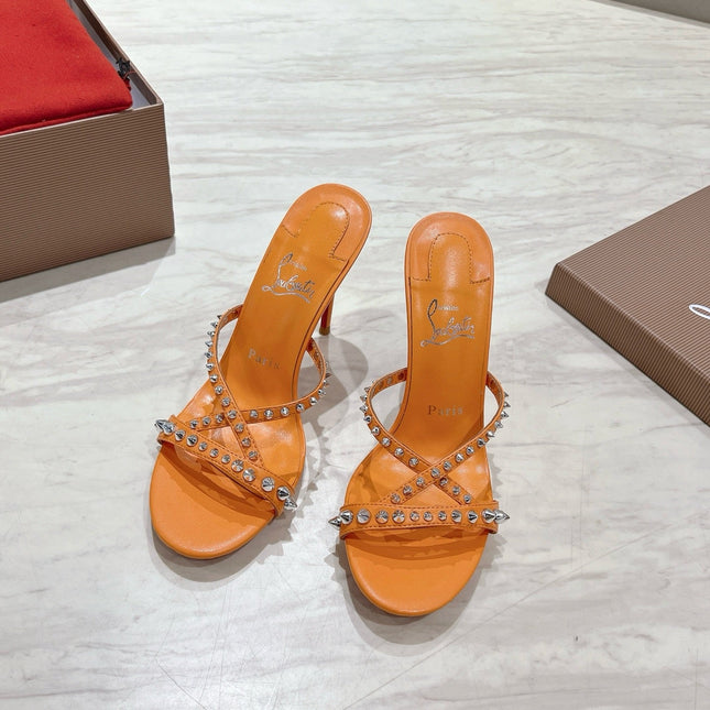 CRYSTAL GLITTER CRISS-CROSS STRAP SANDALS IN ORANGE CALFSKIN