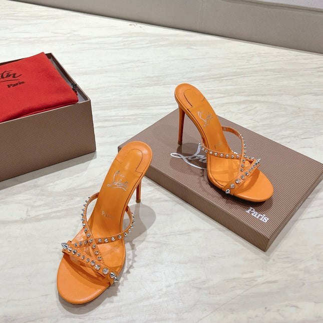 CRYSTAL GLITTER CRISS-CROSS STRAP SANDALS IN ORANGE CALFSKIN