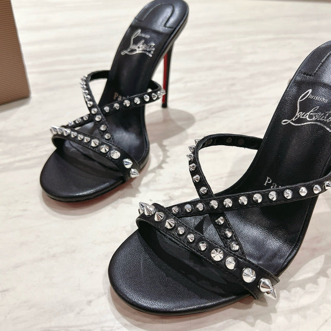 CRYSTAL GLITTER CRISS-CROSS STRAP SANDALS IN BLACK CALFSKIN