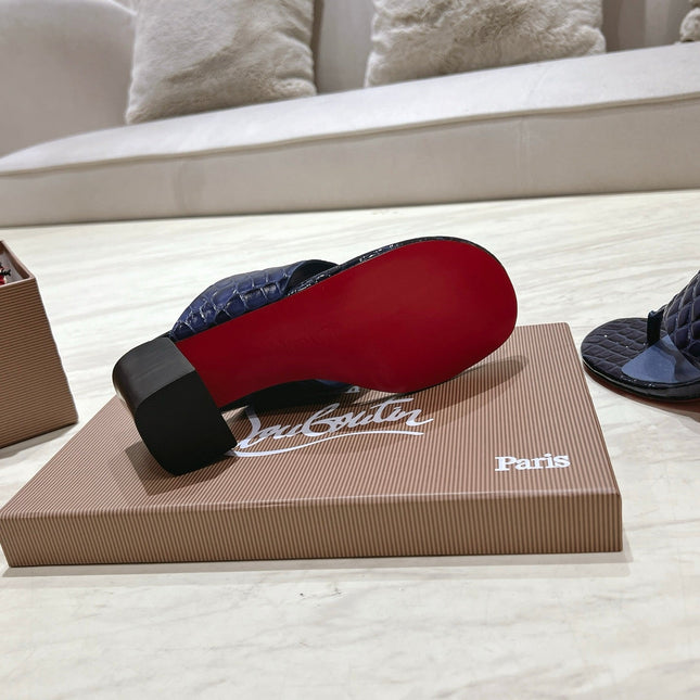 EMBOIDERED LOGO MULES IN NAVY BLUE EMBOSSED CALFSKIN