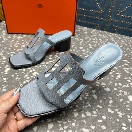IZZY 50 MM SANDAL IN POWER BLUE SHEEPSKIN