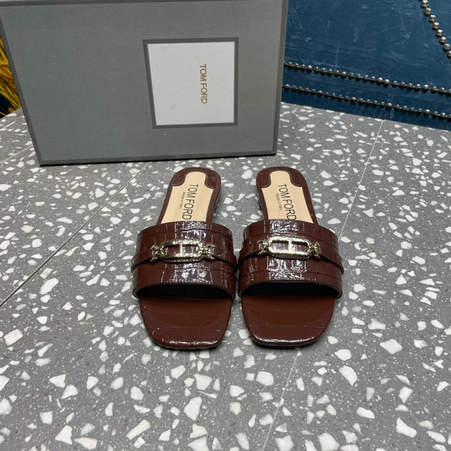 FLAT MULE IN SYRUP BROWN CALFSKIN