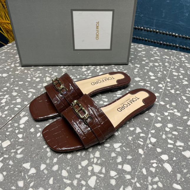 FLAT MULE IN SYRUP BROWN CALFSKIN