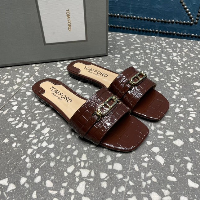 FLAT MULE IN SYRUP BROWN CALFSKIN