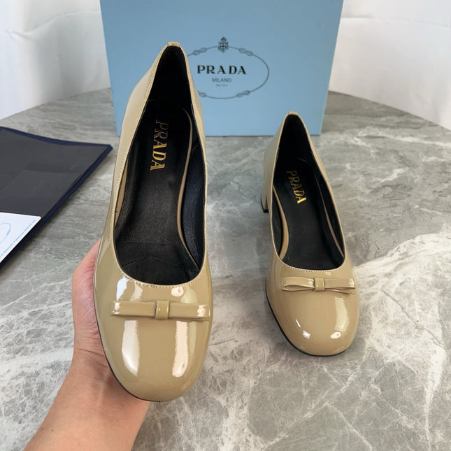 PRADA 25S LOW HEELS SLIP ON BOW 45MM IN GOLDEN BEIGE GLOSSY CALFSKIN
