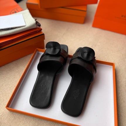 0RAN SANDALS IN BLACK CALFSKIN