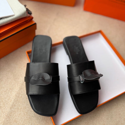 0RAN SANDALS IN BLACK CALFSKIN