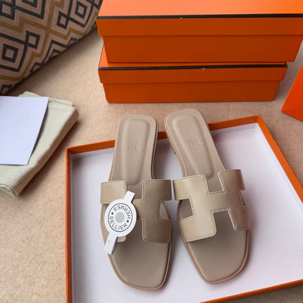 0RAN SANDALS IN KHAKI BROWN CALFSKIN