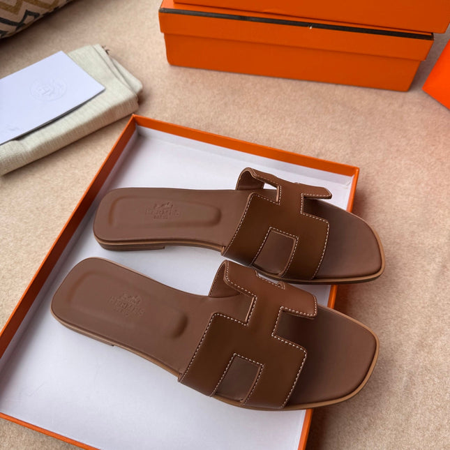 0RAN SANDALS IN PECAN BROWN CALFSKIN