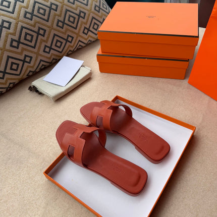 0RAN SANDALS IN GINGER ORANGE CALFSKIN