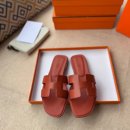 0RAN SANDALS IN GINGER ORANGE CALFSKIN