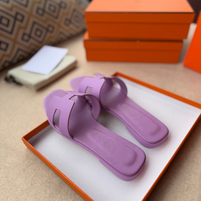 0RAN SANDALS IN LILAC PURPLE CALFSKIN