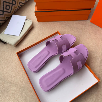 0RAN SANDALS IN LILAC PURPLE CALFSKIN