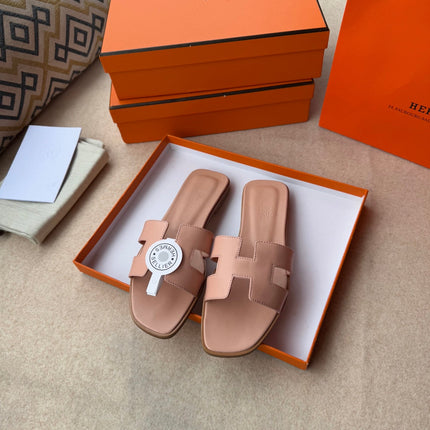 0RAN SANDALS IN PEACH PINK CALFSKIN