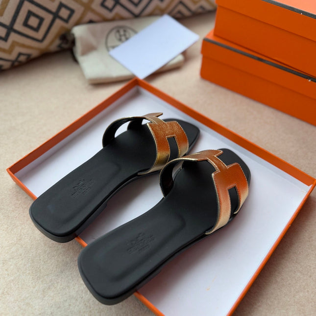 0RAN SANDALS IN LIGHT GOLD CALFSKIN