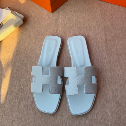 0RAN SANDALS IN ICE BLUE CALFSKIN