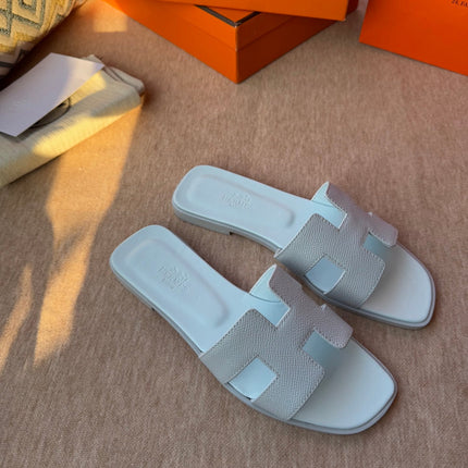 0RAN SANDALS IN ICE BLUE CALFSKIN
