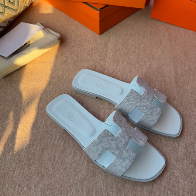 0RAN SANDALS IN ICE BLUE CALFSKIN