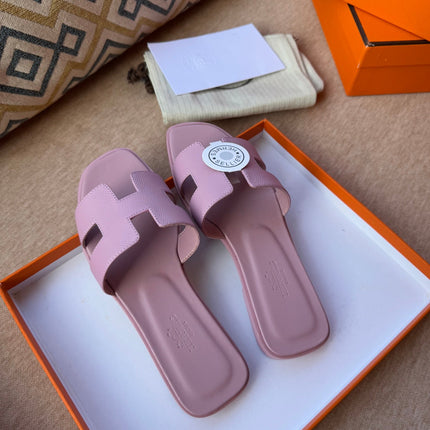 0RAN SANDALS IN PASTEL PURPLE CALFSKIN