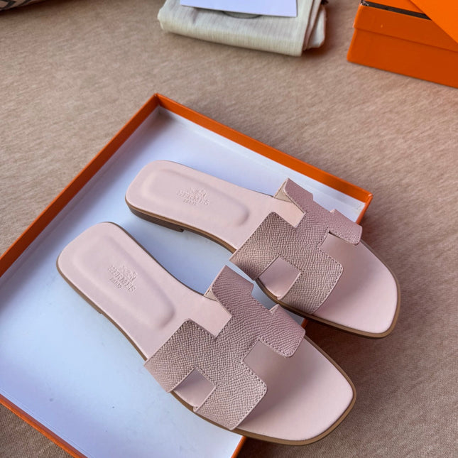 0RAN SANDALS IN PASTEL PINK CALFSKIN
