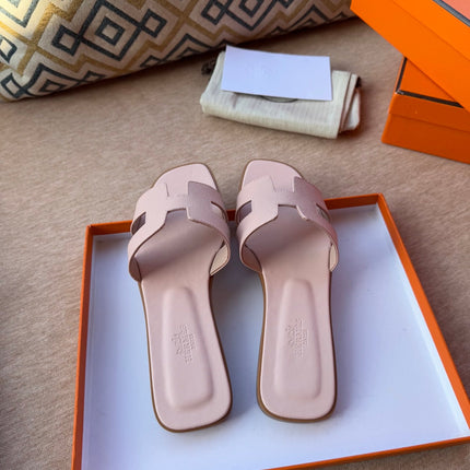 0RAN SANDALS IN PASTEL PINK CALFSKIN
