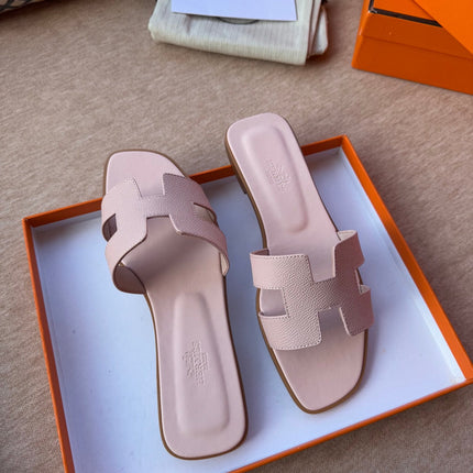0RAN SANDALS IN PASTEL PINK CALFSKIN