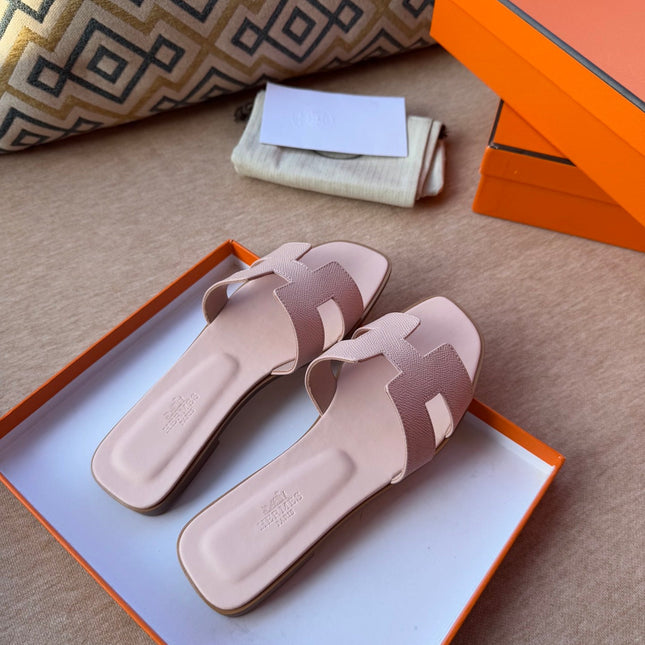 0RAN SANDALS IN PASTEL PINK CALFSKIN