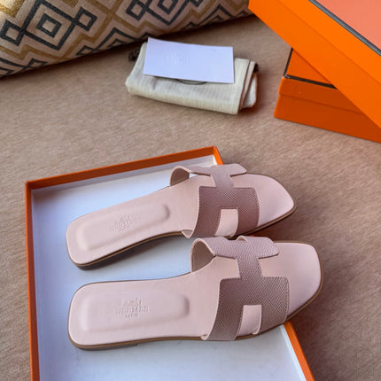 0RAN SANDALS IN PASTEL PINK CALFSKIN