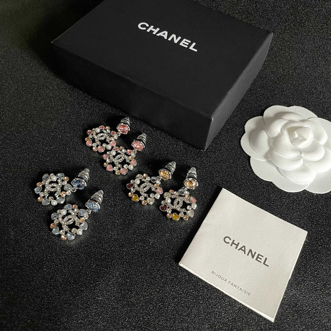 DOUBLE C STUD EARRINGS IN SILVER METAL WHITE & PINK STONES