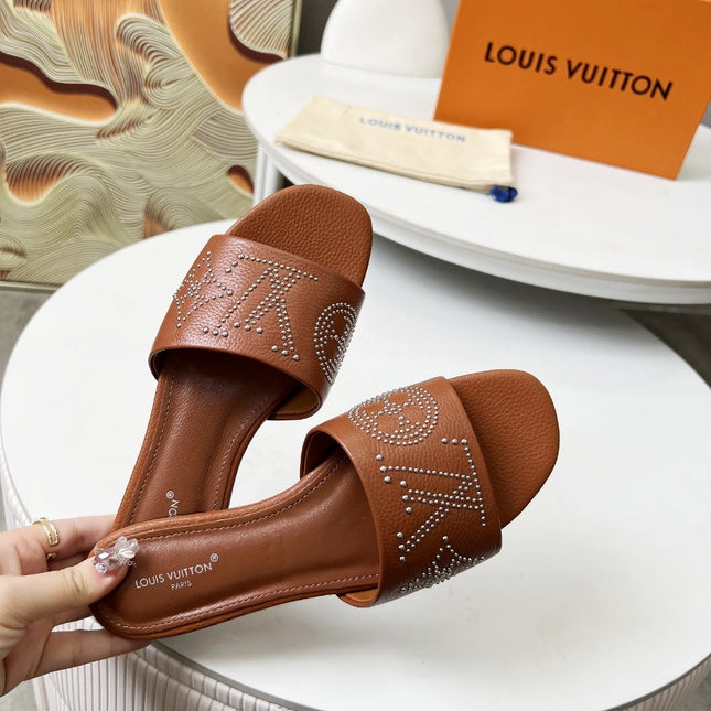 FLAT SLIDE IN BRONZE BROWN LAMBSKIN WITH RHINSTONES