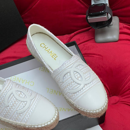 WOVEN LOAFERS IN WHITE FABRIC