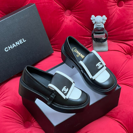 CC MOCCASIN LOAFER IN BLACK MIX WHITE LAMBSKIN