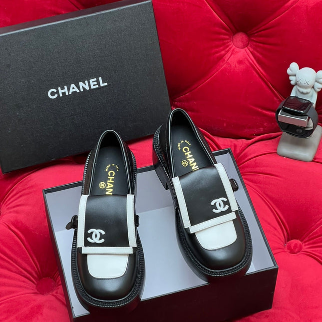 CC MOCCASIN LOAFER IN BLACK MIX WHITE LAMBSKIN