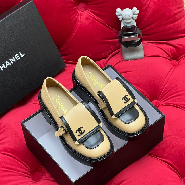 CC MOCCASIN LOAFER IN YELLOW CREAM MIX BLACK LAMBSKIN