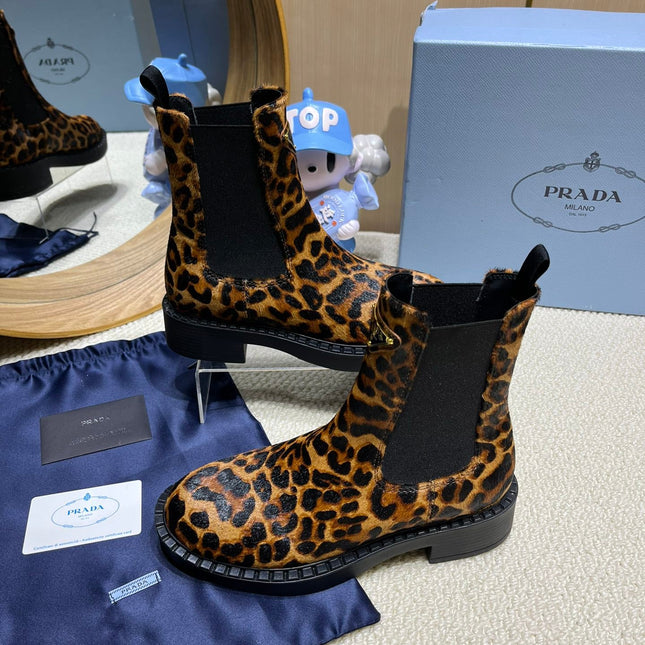 ANKLE BOOTS ATTACHED TRIANGLE LOGO IN LEOPARD PRINT HORSEHAIR