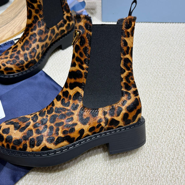 ANKLE BOOTS ATTACHED TRIANGLE LOGO IN LEOPARD PRINT HORSEHAIR