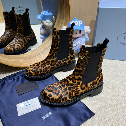 ANKLE BOOTS ATTACHED TRIANGLE LOGO IN LEOPARD PRINT HORSEHAIR