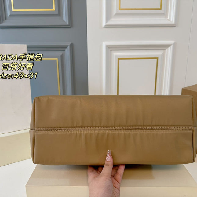 PRA 49 TOTE BAG IN CAMEL BROWN RE-NYLON