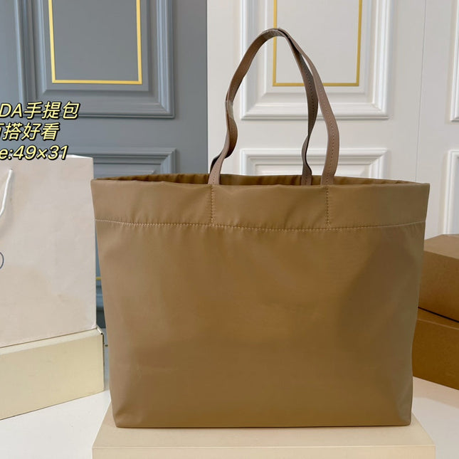 PRA 49 TOTE BAG IN CAMEL BROWN RE-NYLON