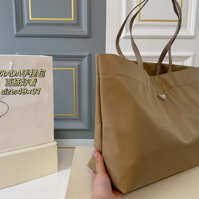 PRA 49 TOTE BAG IN CAMEL BROWN RE-NYLON