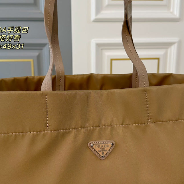 PRA 49 TOTE BAG IN CAMEL BROWN RE-NYLON