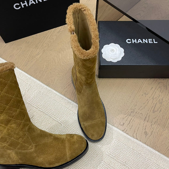 ANKLE BOOTS IN GOLDEN BROWN SUEDE 963150