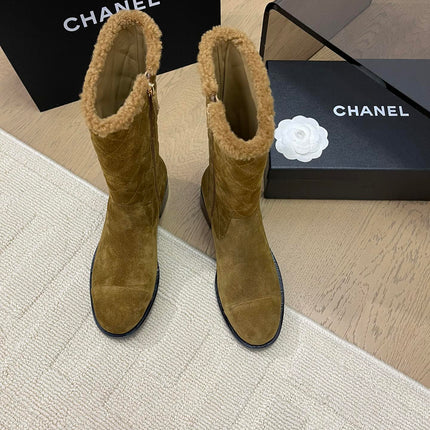 ANKLE BOOTS IN GOLDEN BROWN SUEDE 963150