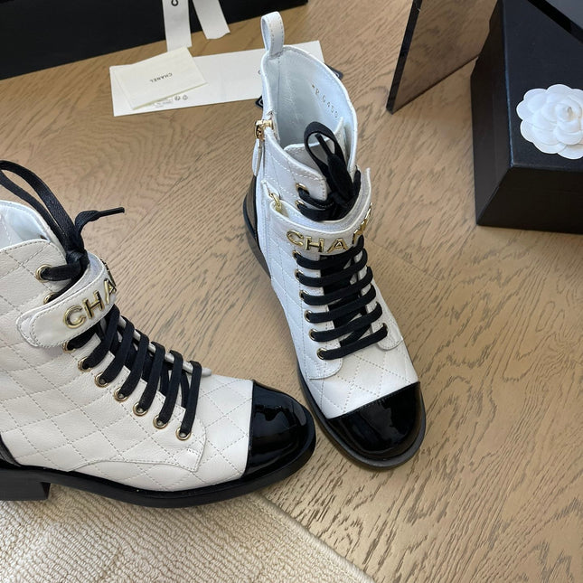 ALPHABET MARTIN BOOTS IN WHITE LAMBSKIN