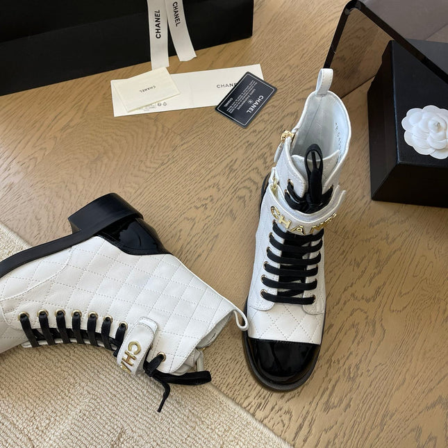 ALPHABET MARTIN BOOTS IN WHITE LAMBSKIN