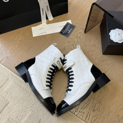 ALPHABET MARTIN BOOTS IN WHITE LAMBSKIN