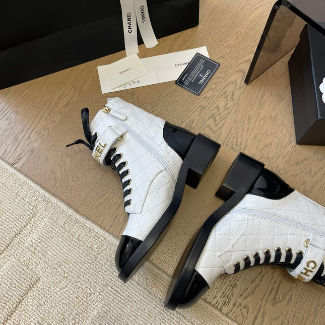 ALPHABET MARTIN BOOTS IN WHITE LAMBSKIN