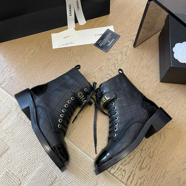 ALPHABET MARTIN BOOTS IN BLACK LAMBSKIN