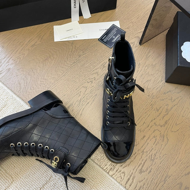 ALPHABET MARTIN BOOTS IN BLACK LAMBSKIN